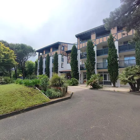 Dans Pierre Et Avec Vue Sur Piscine Entre Et Golf * 莫列马阿